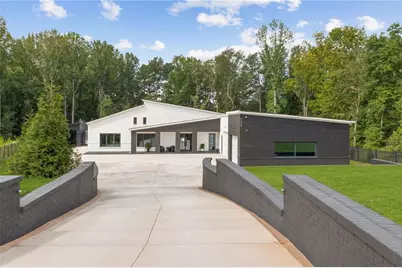 3240 Smithtown Road, Suwanee, GA 30024 - Photo 2