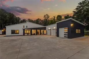 3240 Smithtown Rd, Suwanee, GA 30024 - Photo 4