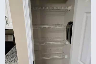 7001 Greenridge Drive, Loganville, GA 30052 - Photo 14