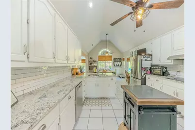 6015 Cedar Lake Trail, Loganville, GA 30052 - Photo 16