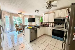 1805 Skidmore Cir, Lawrenceville, GA 30044 - Photo 4