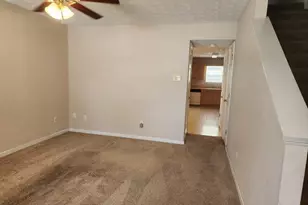 6518 Wellington Chase Ct, Lithonia, GA 30058 - Photo 4