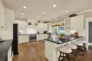 223 Avery St, Decatur, GA 30030 - Photo 10