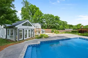 2789 Cottonwood Dr, Marietta, GA 30066 - Photo 1
