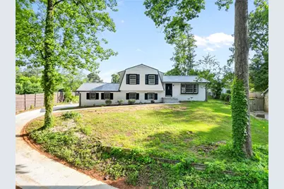 2789 Cottonwood Drive, Marietta, GA 30066 - Photo 2