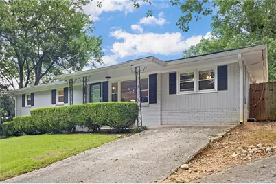 70 Driskell Avenue SW, Mableton, GA 30126 - Photo 2