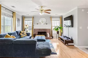 654 Weaver Falls Ct, Loganville, GA 30052 - Photo 6