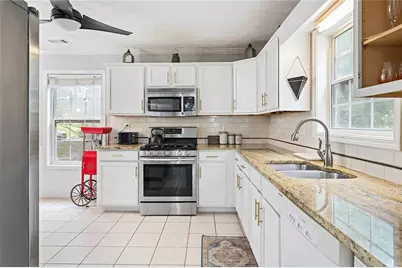 654 Weaver Falls Court, Loganville, GA 30052 - Photo 10