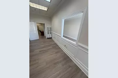 2325 Log Cabin Drive #103, Atlanta, GA 30339 - Photo 8