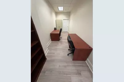 2325 Log Cabin Drive #103, Atlanta, GA 30339 - Photo 10