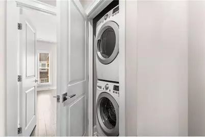 4312 Parkside Place, Atlanta, GA 30342 - Photo 14