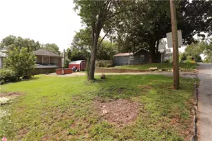 1194 Warfield St NW, Atlanta, GA 30318 - Photo 6