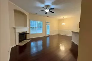 207 Green Bridge Ct, Lawrenceville, GA 30046 - Photo 4