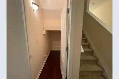 207 Green Bridge Court, Lawrenceville, GA 30046 - Photo 10