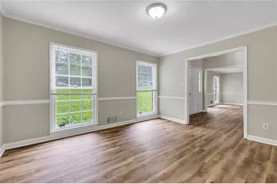 2067 SW Crescent Drive SW, Snellville, GA 30078 - Photo 4