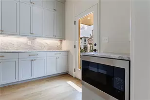 81 Delmont Dr NE, Atlanta, GA 30305 - Photo 20