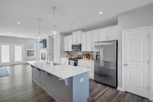 721 Payton Ln, Acworth, GA 30102 - Photo 4