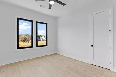 555 Versailles Drive, Auburn, GA 30011 - Photo 36