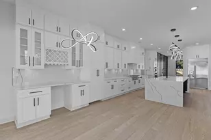 555 Versailles Dr, Auburn, GA 30011 - Photo 18