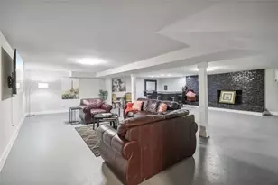 2950 Duke Of Gloucester, Atlanta, GA 30344 - Photo 72