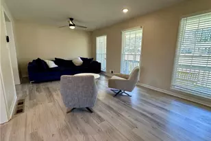 1010 Wesley Park Dr SW, Marietta, GA 30064 - Photo 8