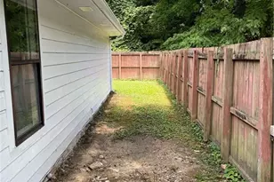 2145 Valley Oaks Dr SE, Smyrna, GA 30080 - Photo 14