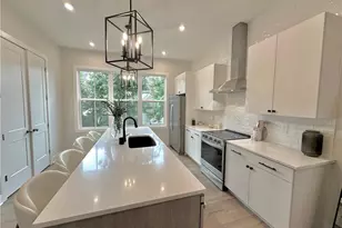 192 Chestnut Cir, Atlanta, GA 30342 - Photo 4