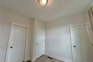 192 Chestnut Cir, Atlanta, GA 30342 - Photo 10