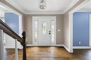 2108 Yorkshire Ct, Woodstock, GA 30189 - Photo 2