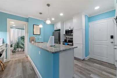 300 Peachtree Street NE #20M, Atlanta, GA 30308 - Photo 2