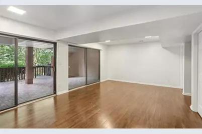 49 Willow Glen, Atlanta, GA 30342 - Photo 28