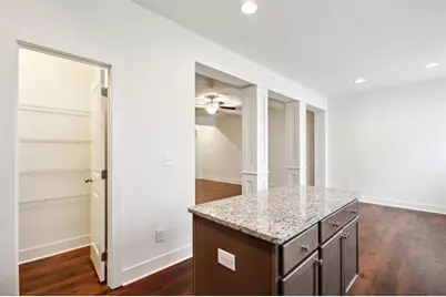 7641 Squire Court, Fairburn, GA 30213 - Photo 10