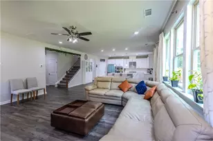 1915 Wellston Dr, Lawrenceville, GA 30043 - Photo 6