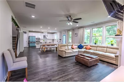 1915 Wellston Drive, Lawrenceville, GA 30043 - Photo 8