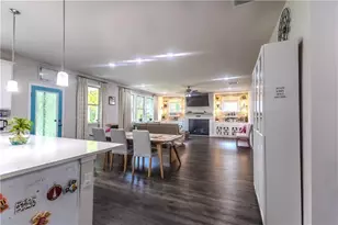 1915 Wellston Dr, Lawrenceville, GA 30043 - Photo 4