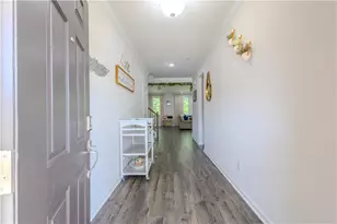 1915 Wellston Dr, Lawrenceville, GA 30043 - Photo 2