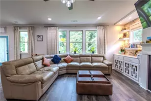 1915 Wellston Dr, Lawrenceville, GA 30043 - Photo 12