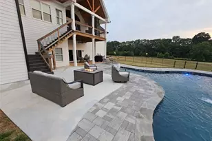 433 Clover Dr, Social Circle, GA 30025 - Photo 8