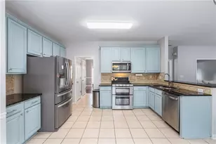 11835 Leeward Walk Cir, Alpharetta, GA 30005 - Photo 16