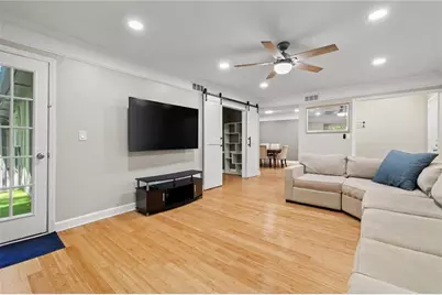 6851 Roswell Road #I18, Atlanta, GA 30328 - Photo 8