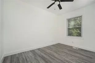 1436 Lanvale Dr SW, Atlanta, GA 30310 - Photo 8