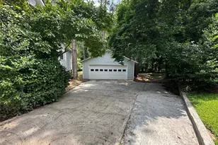 5104 Onawa Ct, Lilburn, GA 30047 - Photo 4