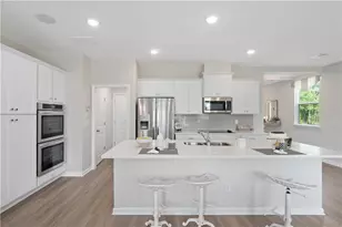 1226 Lucan Ln, Lawrenceville, GA 30043 - Photo 18