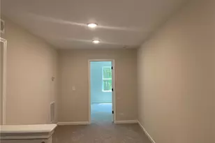 1226 Lucan Ln, Lawrenceville, GA 30043 - Photo 18