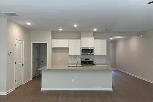 1226 Lucan Ln, Lawrenceville, GA 30043 - Photo 16