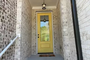 1226 Lucan Ln, Lawrenceville, GA 30043 - Photo 4