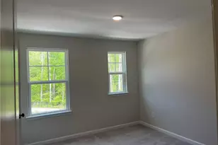 1226 Lucan Ln, Lawrenceville, GA 30043 - Photo 28