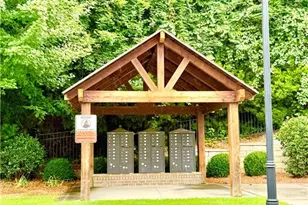 1817 Hislop Ln, Atlanta, GA 30345 - Photo 6