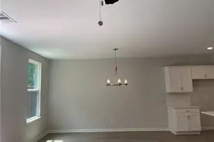 1216 Lucan Ln, Lawrenceville, GA 30043 - Photo 18