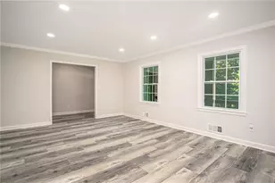 610 Glenforest Rd, Atlanta, GA 30328 - Photo 10